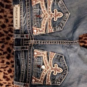 Super Cute Rock Revival Jeans! 28